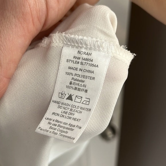 3 for 20! White tank top - Picture 3 of 4